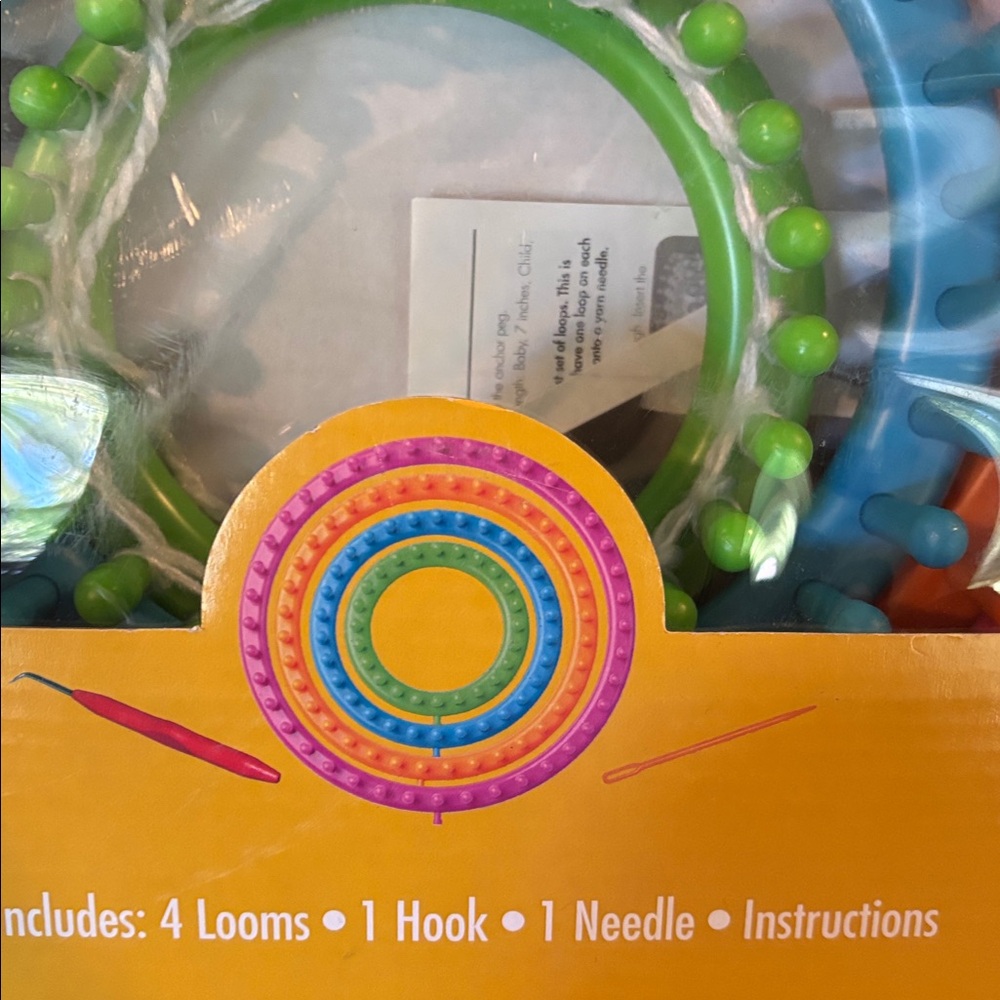 Boye Round Loom Set - Multicolor Kids Learning Toy - Picture 3 of 4